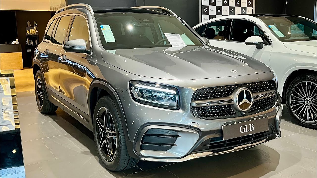 NOVO MERCEDES GLB 220 AMG LINE CINZA MONTANHA 2.0 TURBO DE 190 CV EM DETALHES