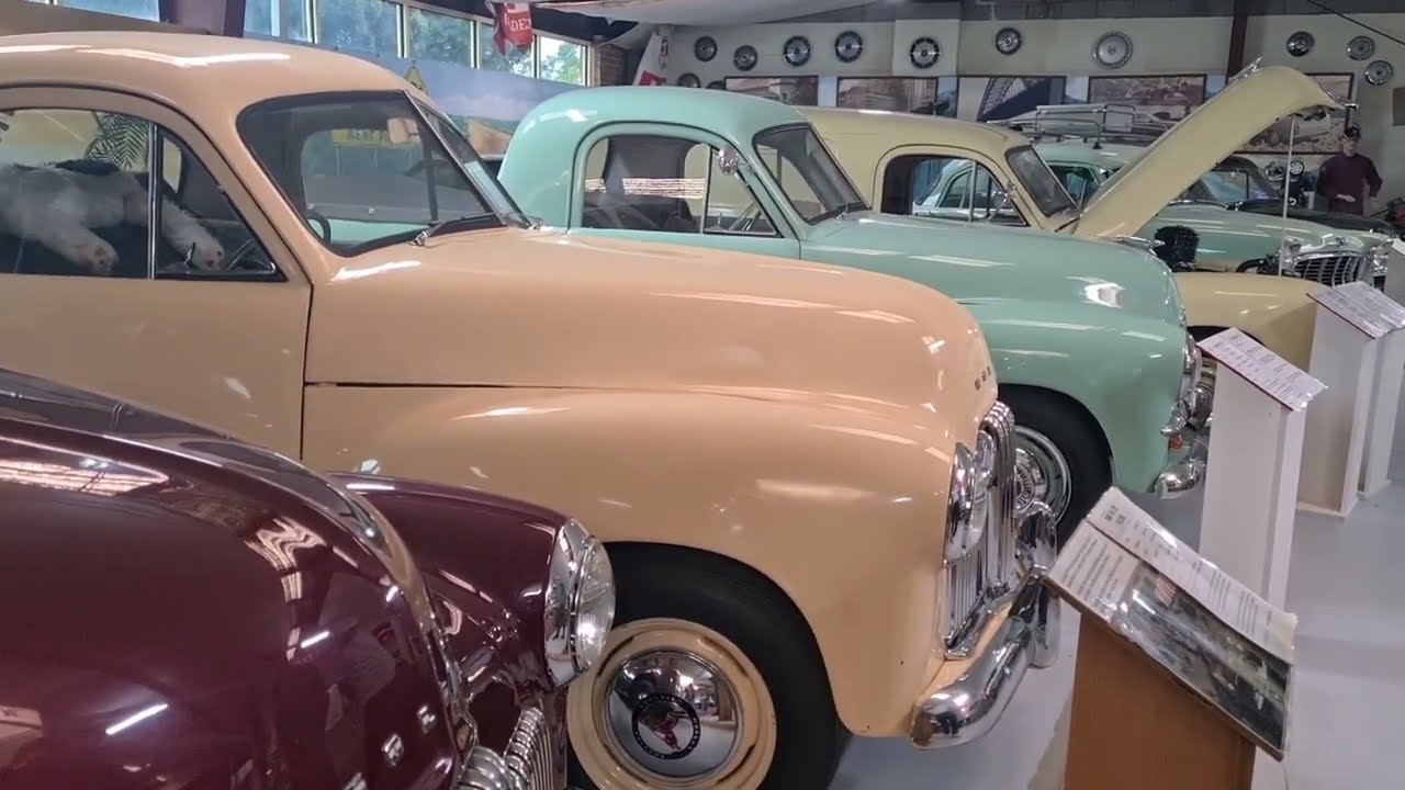 Visit Euchuca | National Holden Motor Car Museum tour | Antique cars