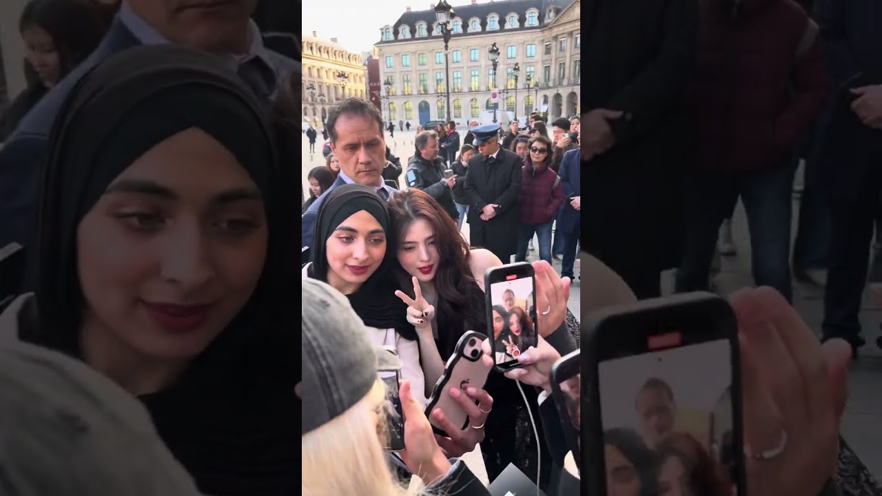 HANSOHEE(한소희)after fashion show Dior take pictures with fans and to sign pictures 22/january/2023