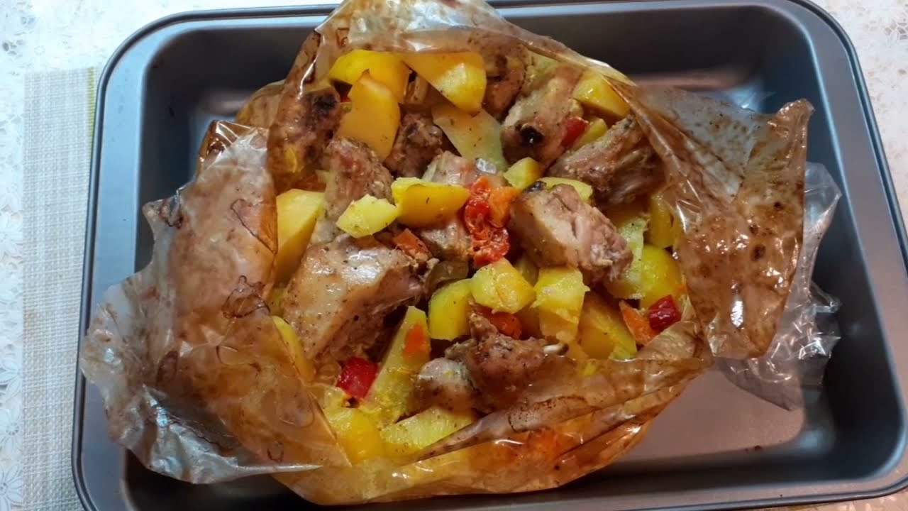 Свиные ребрышки с картошкой в рукаве. Мясо с картошкой в духовке #ребрышкискартошкой#мясовдуховке