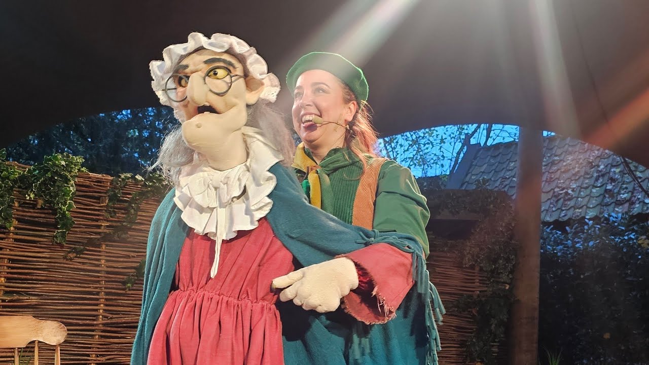 Efteling Avond Met Heks In De Regen Winter Efteling 2024