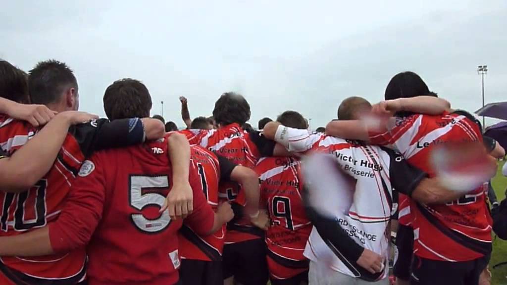 LES YEUX DANS LES ROUGES ET NOIRS ACT 2 (Soua rugby -17) - 2011/2012 .avi