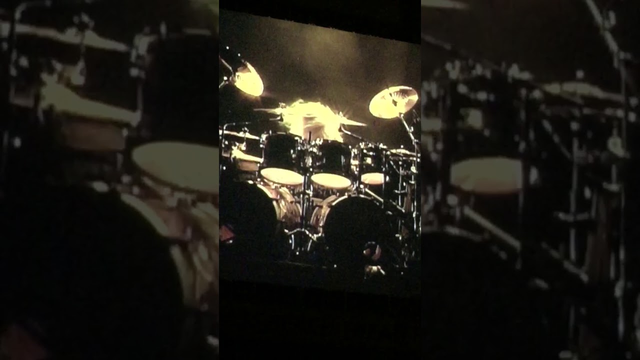 Mickey Dee drum solo of Motorhead