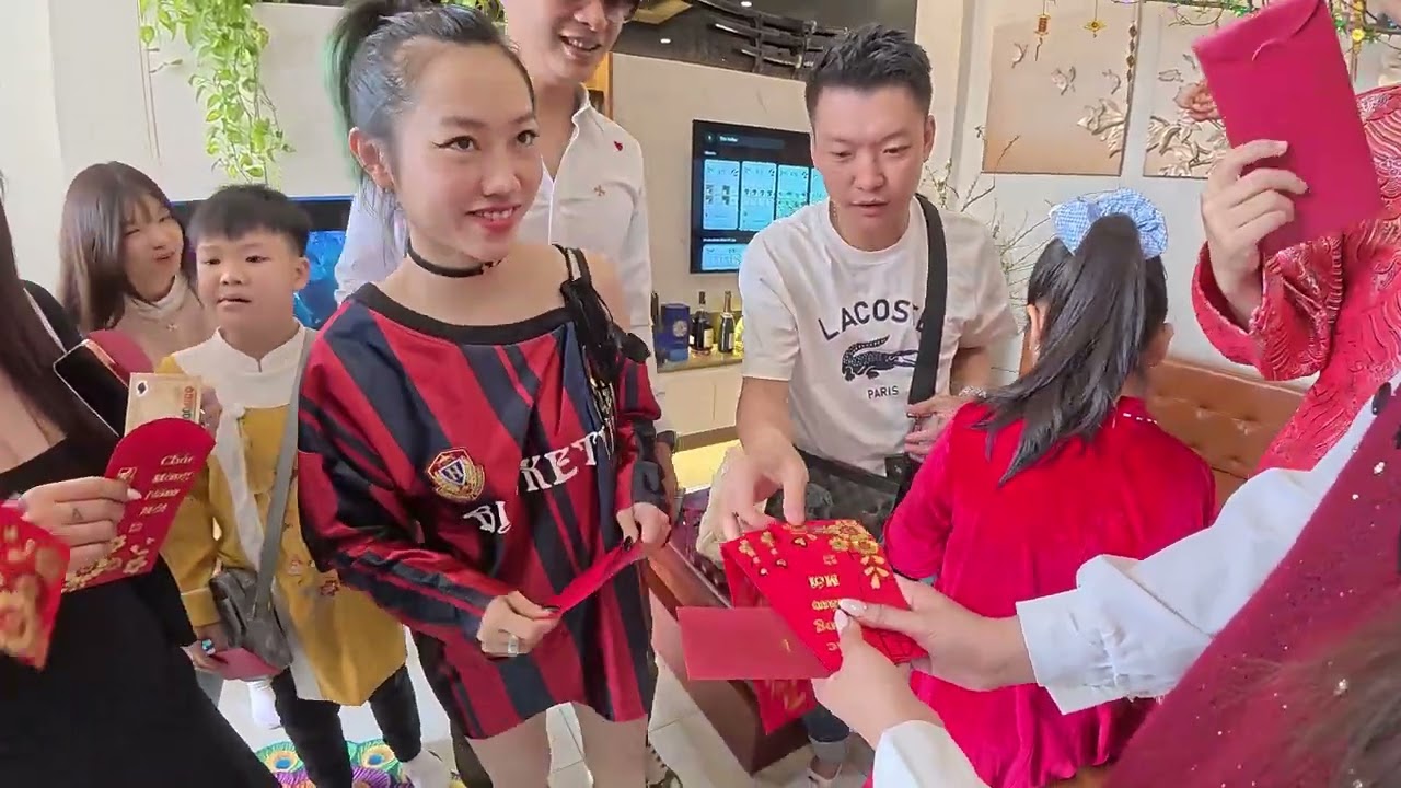 Hùng Nguyễn Vlog Tết 2026