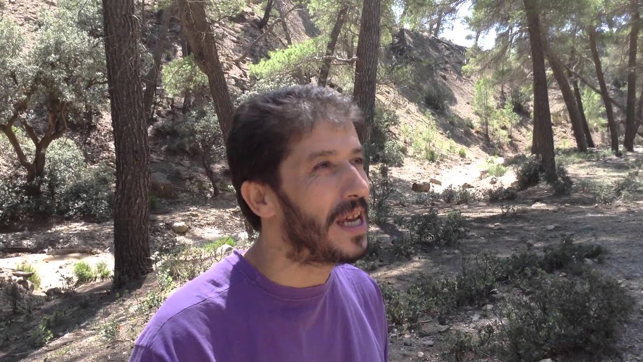 Hamid Djaara . Tres belle chanson D'amour Chaoui ( Yakhsichem wul inu)