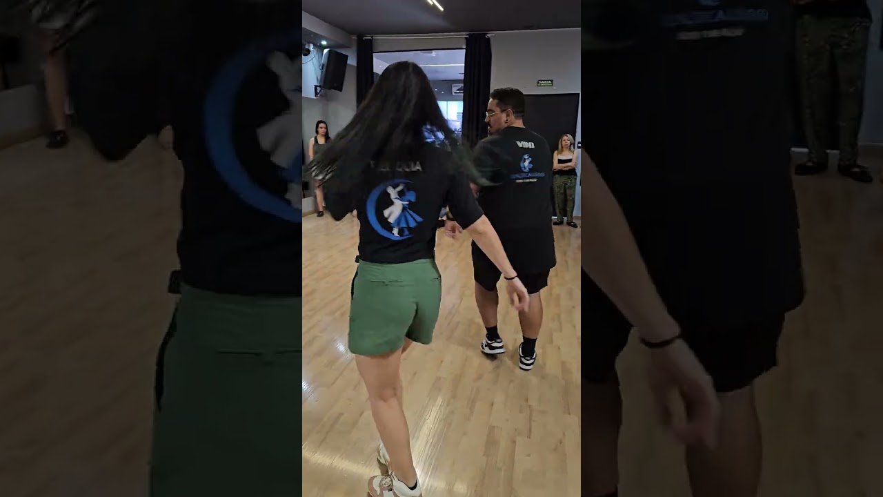 Demo de Samba com Vini Cardoso e Renata Santomo