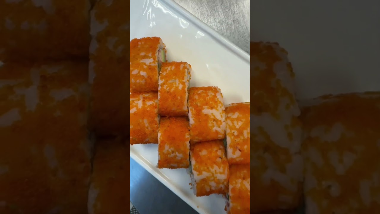 Роллы Калифорния с массовой #sushima #sushi #sushilife #food #cooking #seafood #fish #salmonsushi