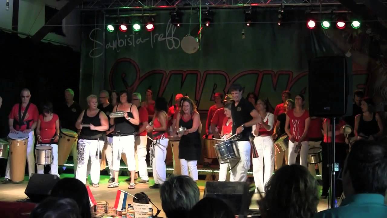 Sambalan&ccedil;o live at the Sambanale Festival