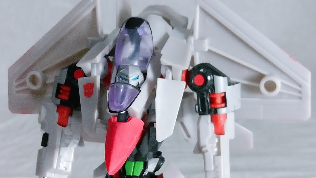 Takara Transformers Dark Of The Moon Deluxe Class AirRaid 