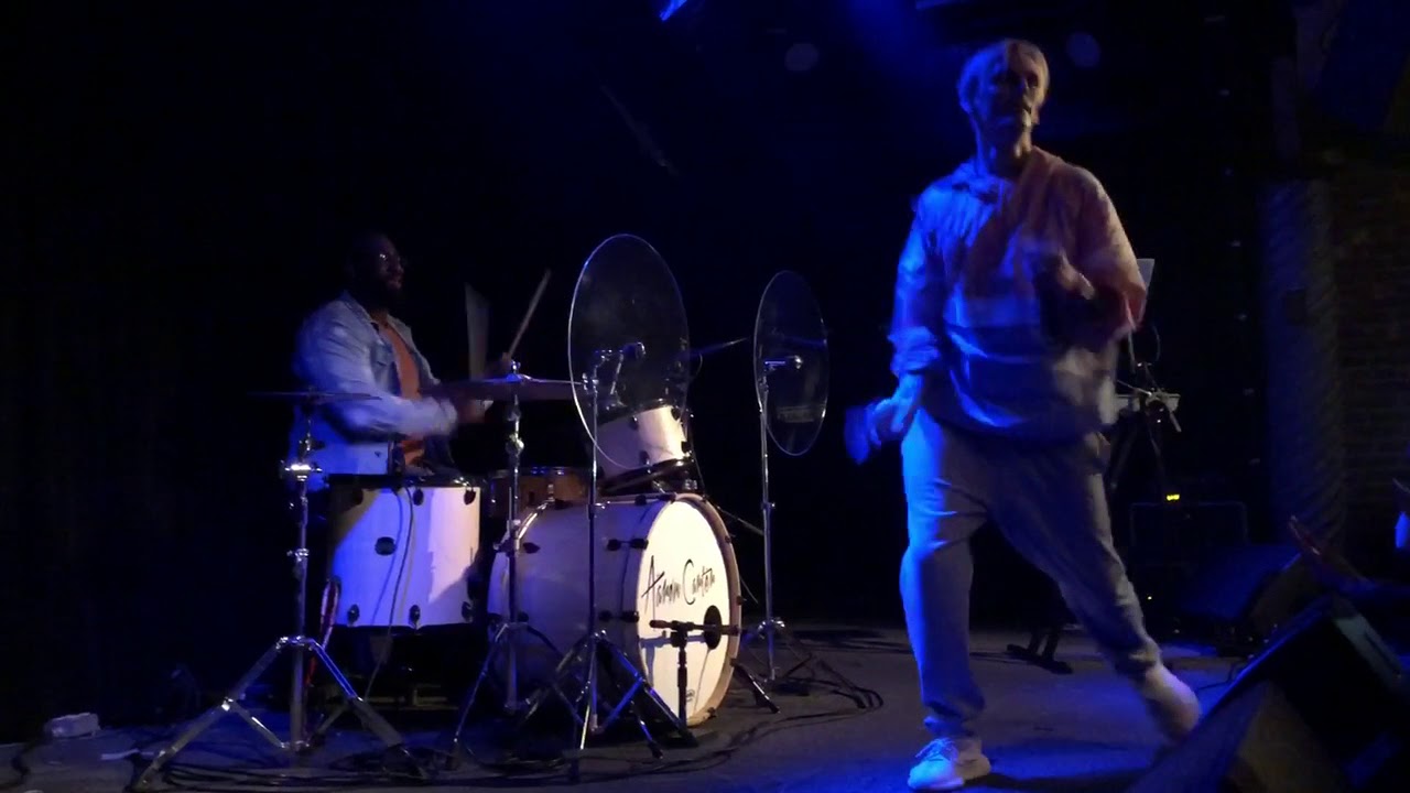 Aaron Carter Performs 'Dearly Departed' Live