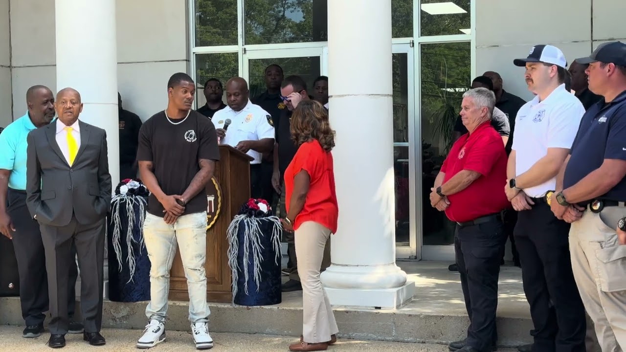 City of Canton honors first responders involved in firefighter rescue