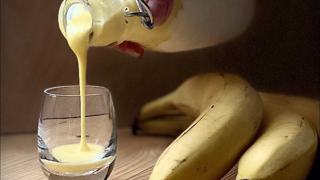 LIQUORE BANANINO CREMOSO E FREDDO, AL LATTE, ZAFFERANO E BANANE 🍌 FINTO VOV