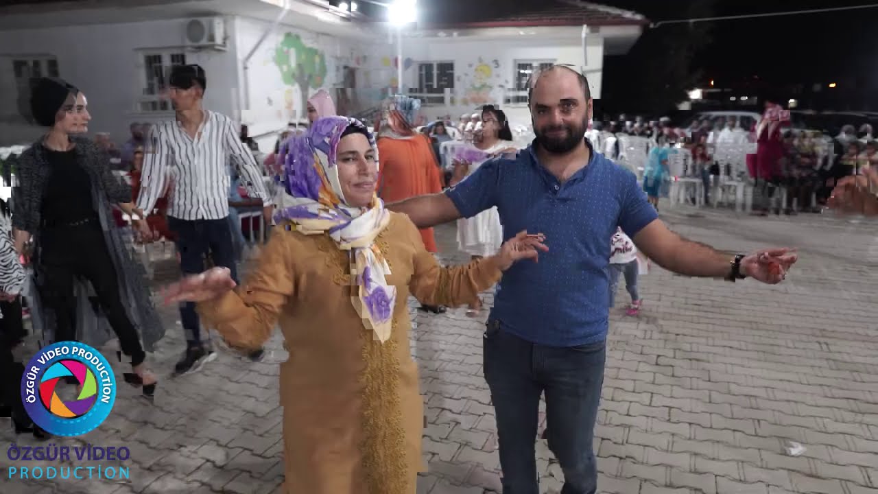 GÜÇLÜ BİR SES GÜÇLÜ BİR YORUMCU KONUK SANATCI AŞIR GEZER GRUP DELAL
