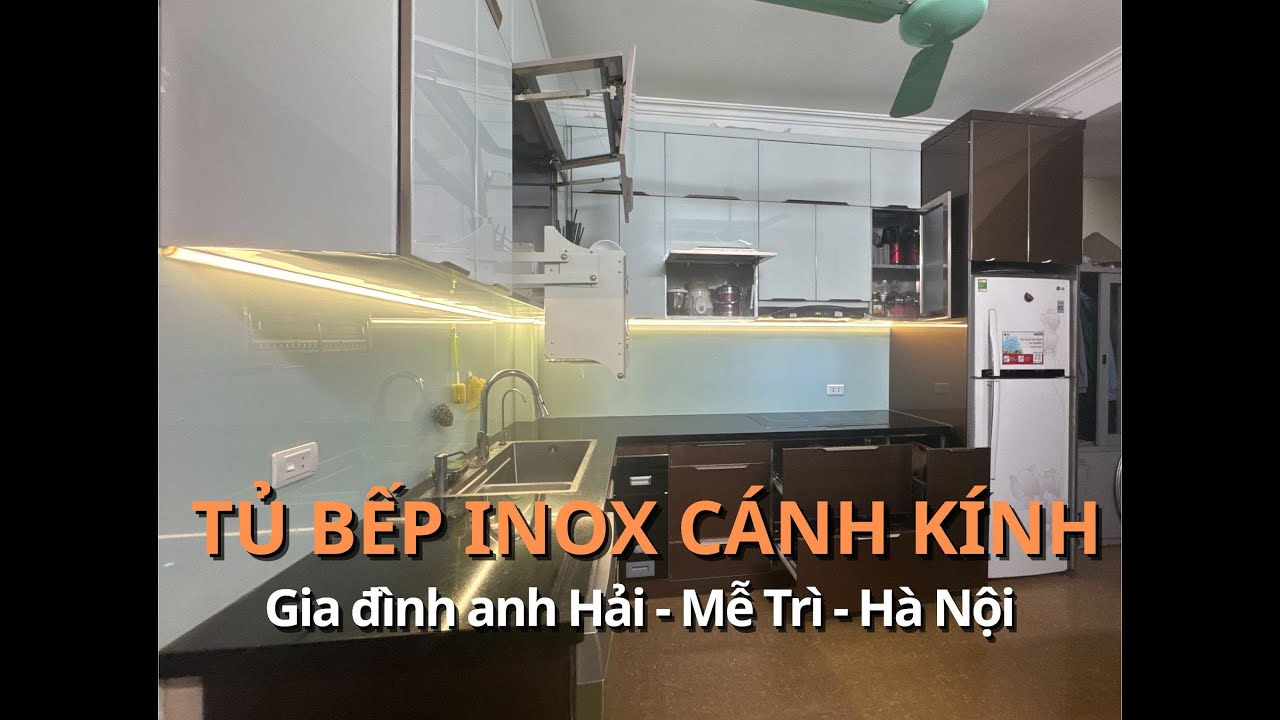Tủ bếp Inox cánh kính tại Hà Nội cho căn bếp diện tích nhỏ - Nội thất Toàn Thắng