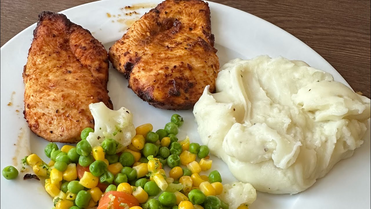 Chicken steak with white garlic sauce | quick easy and delicious 😋