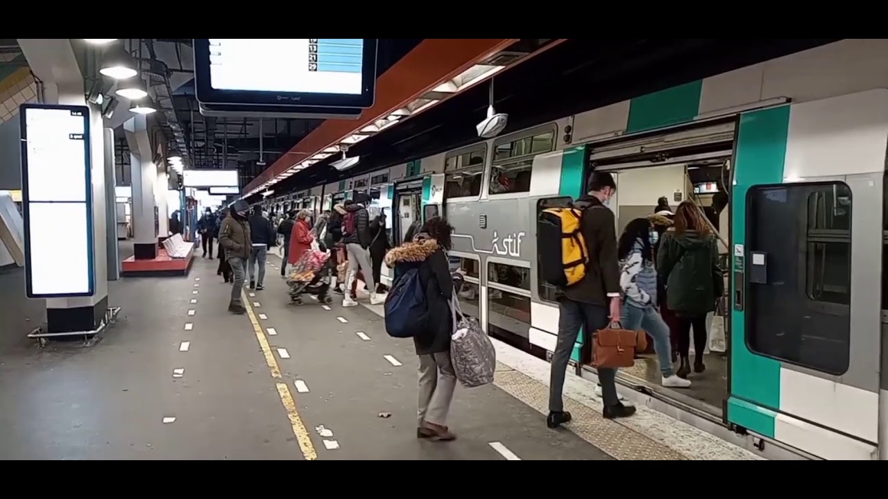 RER A MI2N Alteo UM & MI09 UM à Val de Fontenay