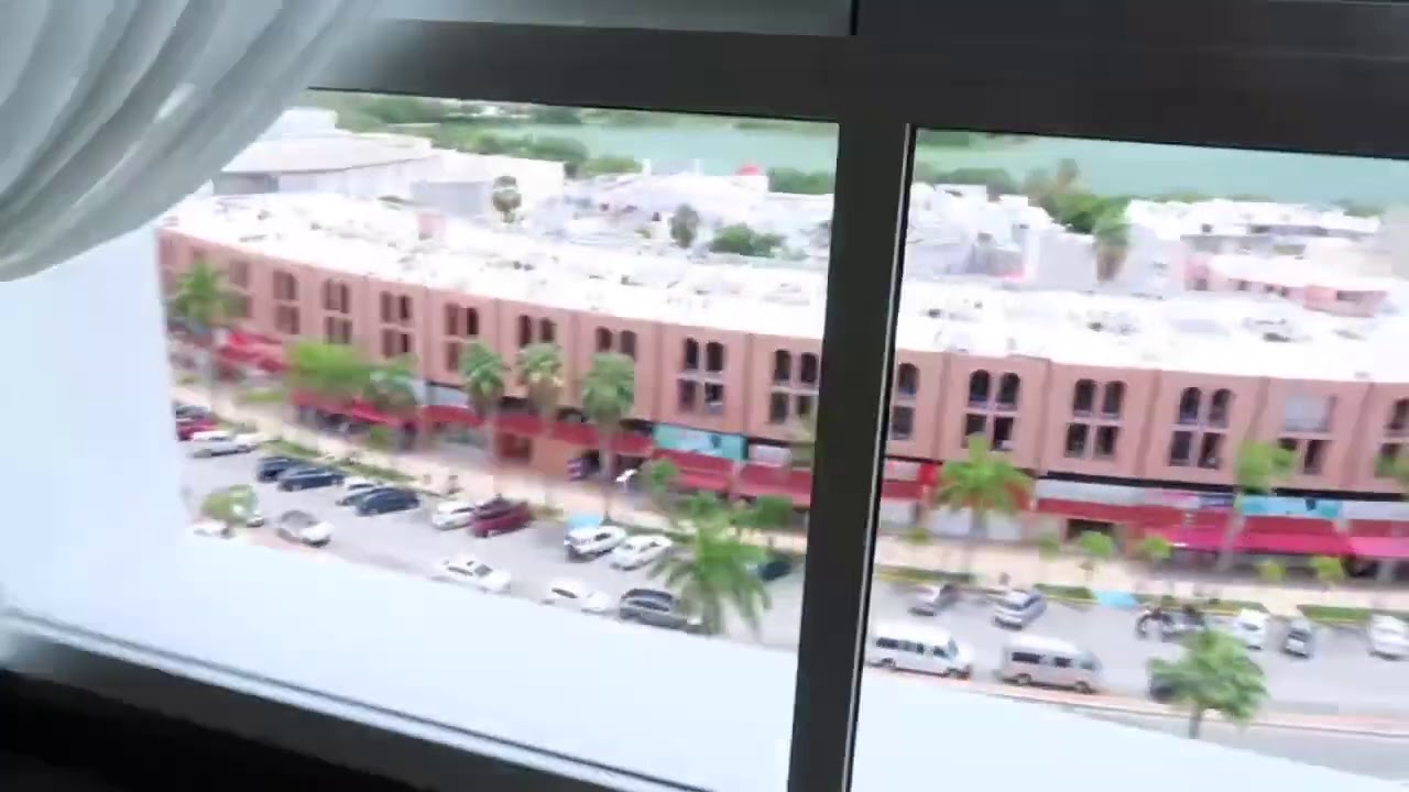 RIU PALACE LAS AMERICAS | Cancun Hotel Room Tour | August 2020 (Vacation during COVID)