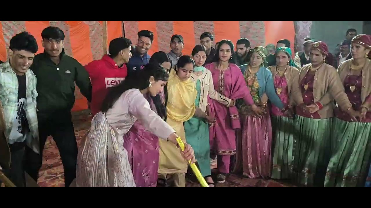 गांव की लड़कियों ने किया शादी में शानदार नृत्य #viralvideoGramKoti#dance 