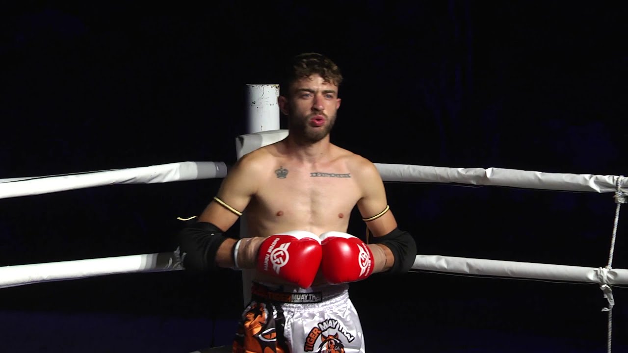 COMBATE MOISÉS SÁNCHEZ   MANUEL CARNACEA ESTEPONA CAMPEONATO ANDALUZ 2020 DE KICKBOXING