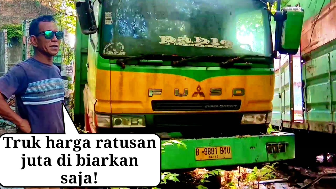 Truk terbengkalai super great fuso japan