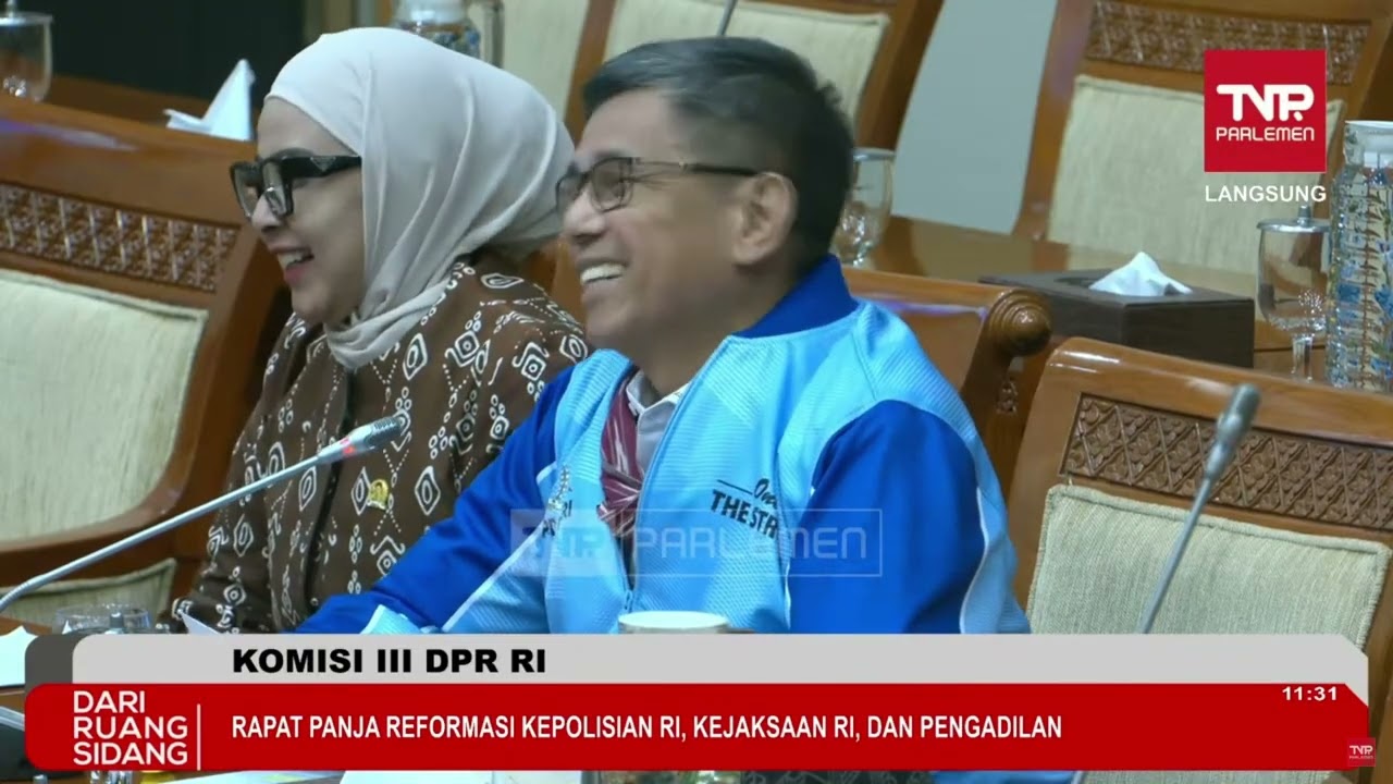 HINCA IP PANDJAITAN KOMISI III RAPAT PANJA REFORMASI KEPOLISIAN RI, KEJAKSAAN RI, DAN PENGADILAN