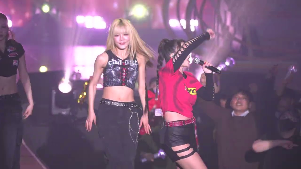 251224 에일리LASTCHRISTMAS(라스트 크리스마스) 콘서트 4K60P 직캠 {Heartcrusher,Atmosphere,보여줄게) #ailee #에일리#kpop