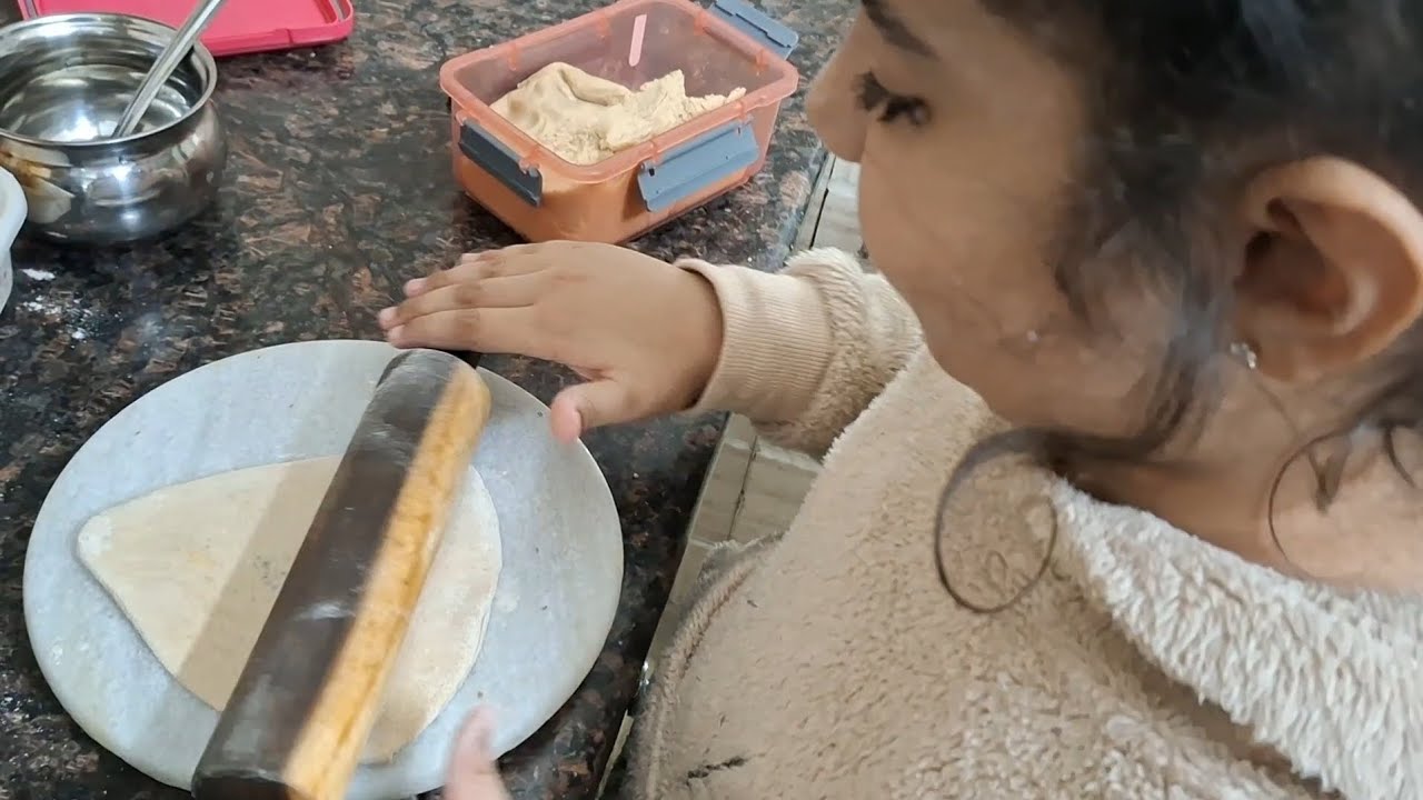 Devanya's cooking skills 👻🧿✨ #trending #vlog #love #dilkit #humtum #playtime #viralvideo 