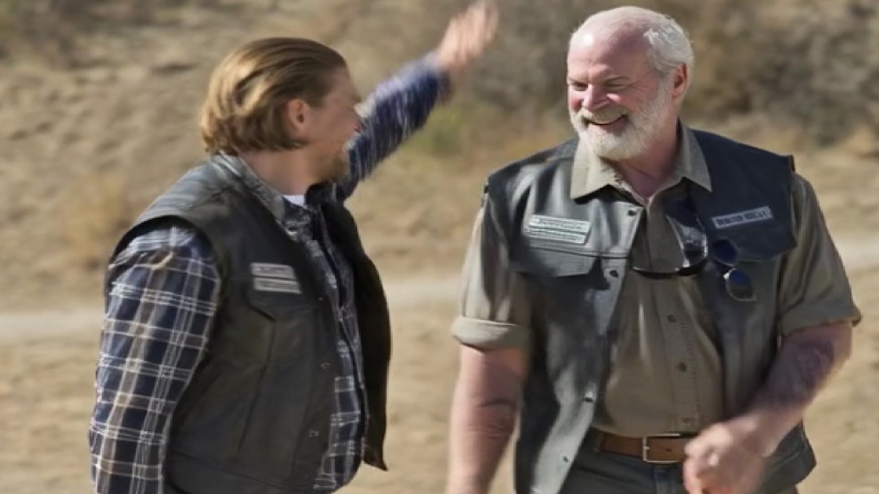 JAX TELLER LETS JURY LIVE... SONS OF ANARCHY AI IS INSANE!!!