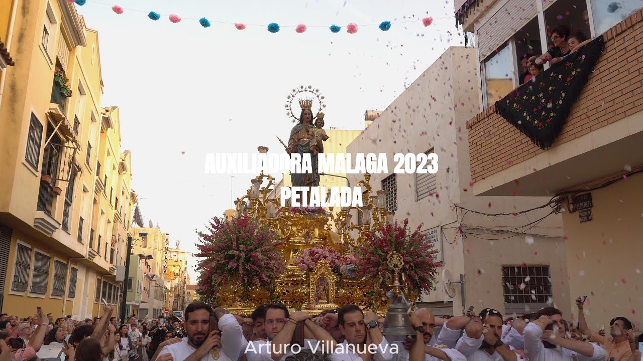 MARÍA AUXILIADORA MÁLAGA 2024 PETALADA. 4K
