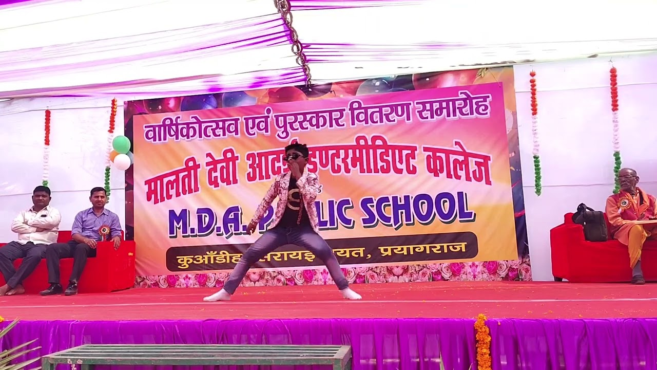 Dance on Deshbhakti Mashup Song - by MDA Public School Boy