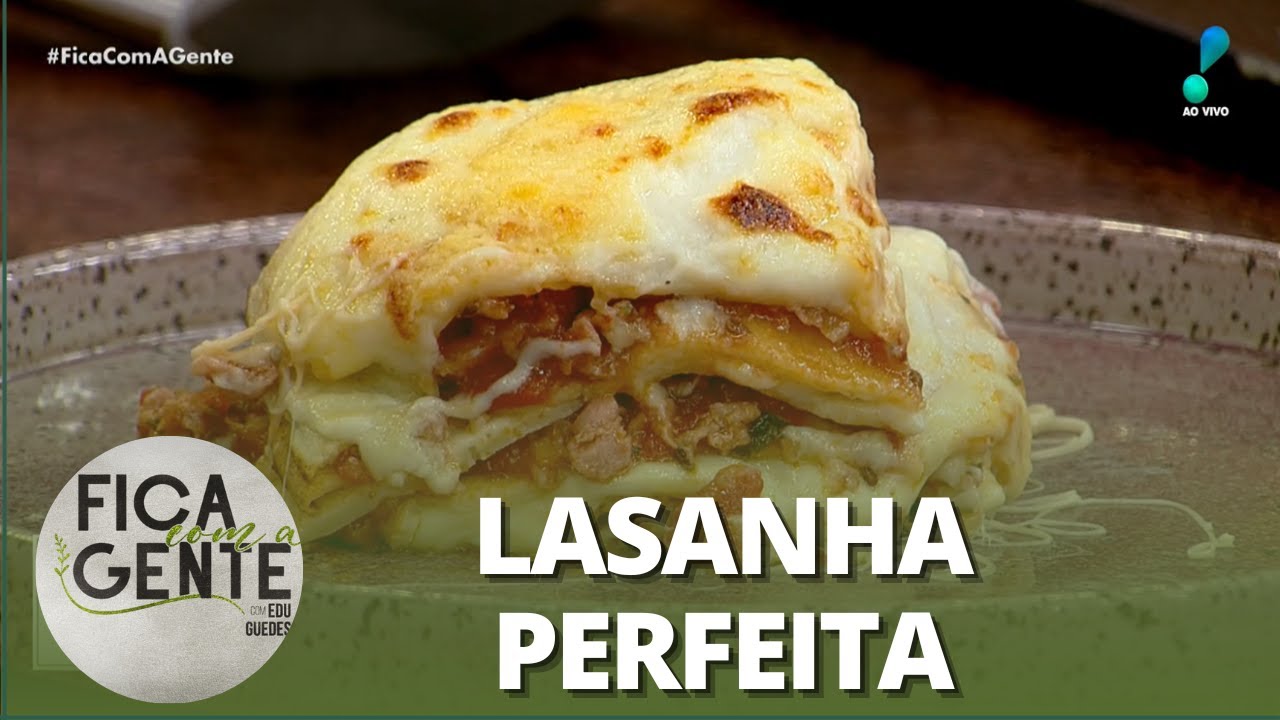 Lasanha de panqueca ao molho de linguiça | Fica com a Gente