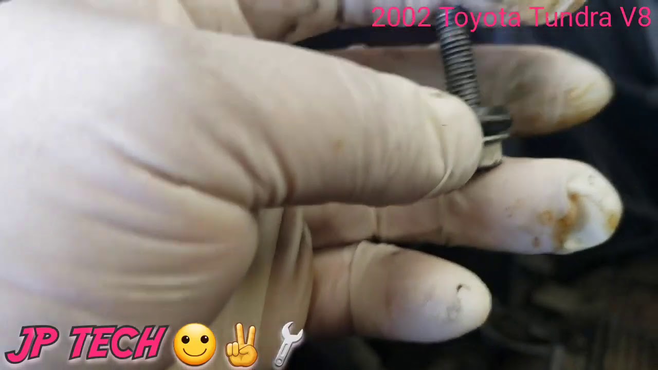 Toyota Tundra 4.7 V8 Como cambiar los sellos de la tapadera de valvulas y las bujias .