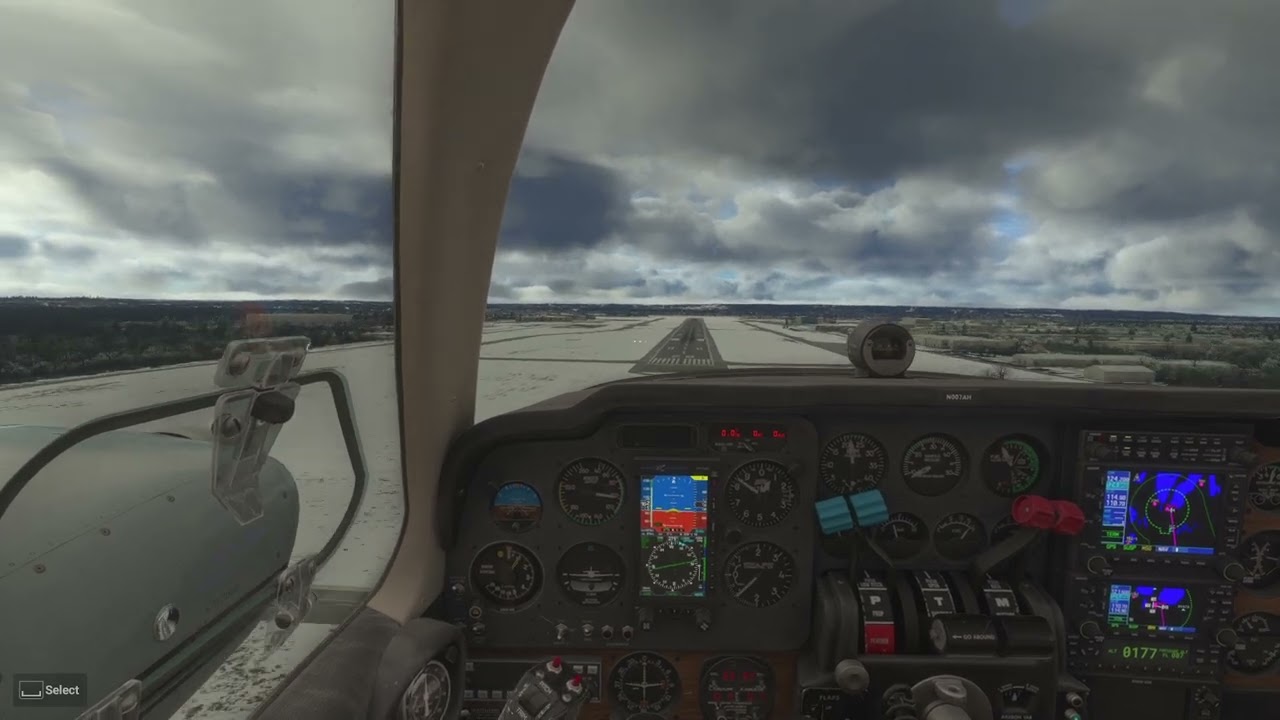 Beechcraft Baron B55 Landing in Traverse City. 