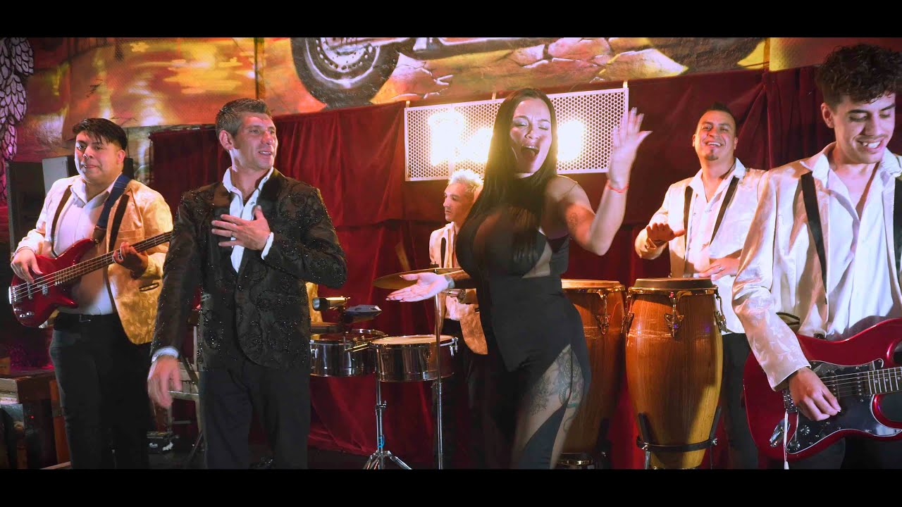Los Charros & Flor de Cumbia - Amores como el nuestro | Video OFICIAL 2024