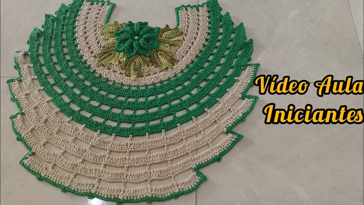 Jogo de Banheiro Espiral/ tapete com encaixe  do Vaso em Crochê  - por crochepuroluxo