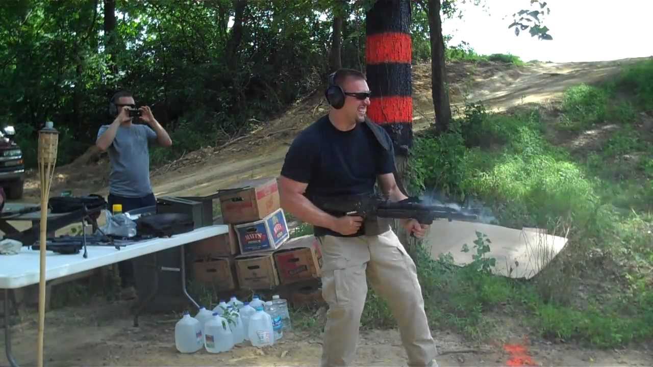 Shooting the M60e3 Machine Gun