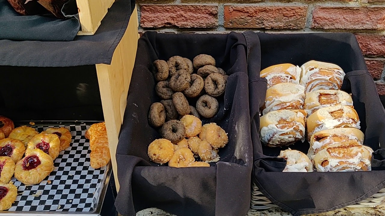 Jasper Inn and Suites Hotel Breakfast Review - Day 3/7 of Calgary Jasper Baanf Trip