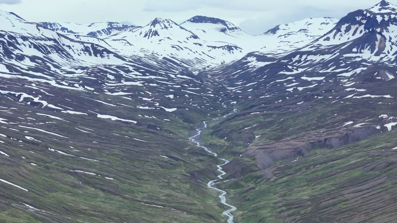 Exploring Iceland and showing hidden places. #iceland #snow #icelandictravel #icelandadventure