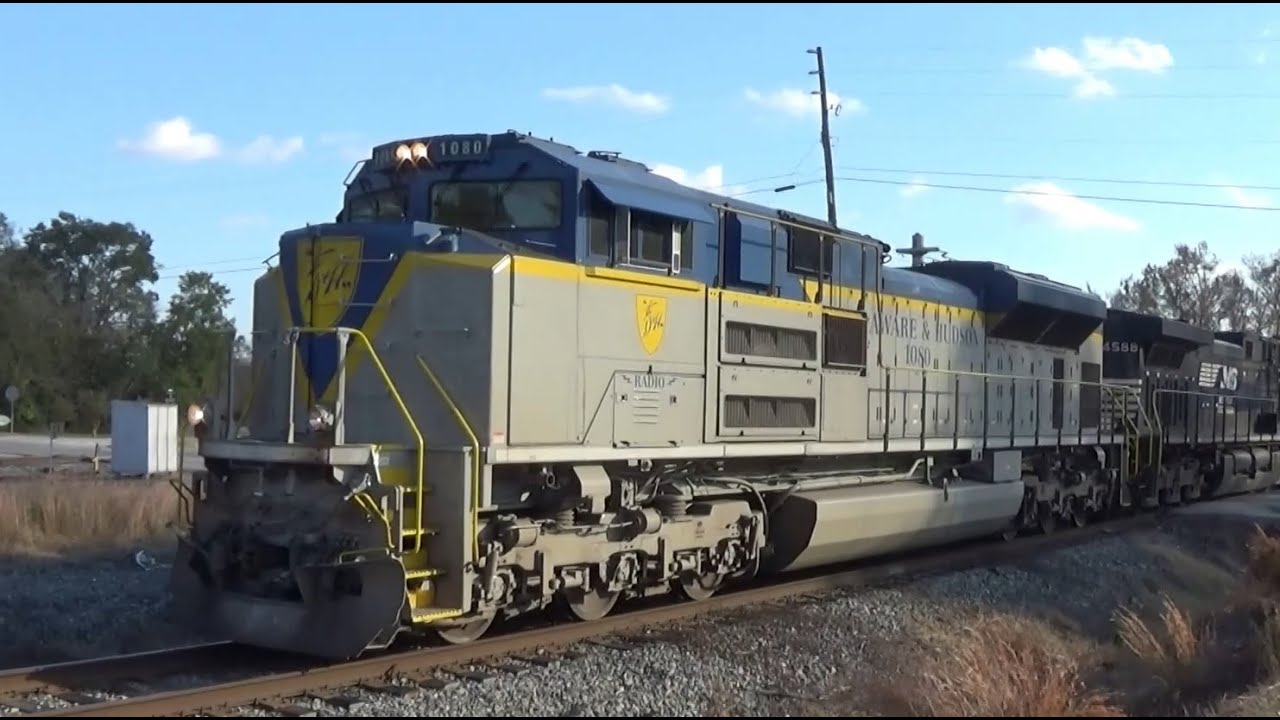 NS 1080 Delaware & Hudson Heritage Unit Leading NS 192 in East Central Georgia 11/16/25
