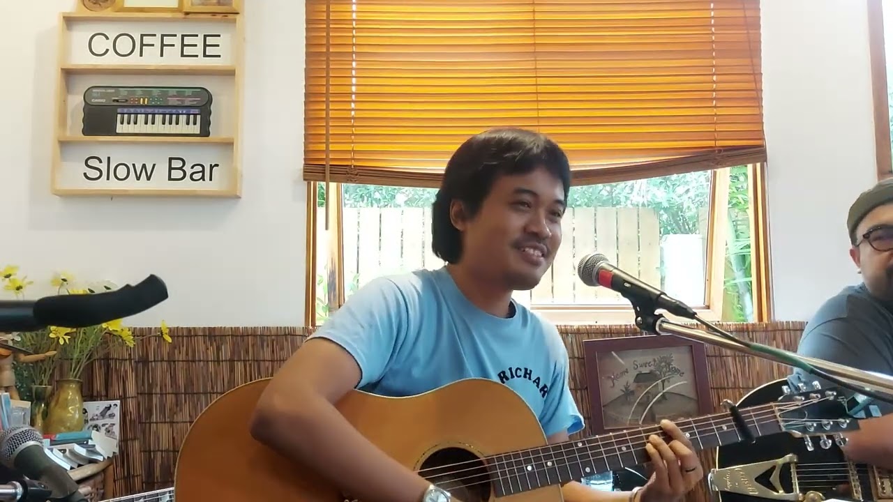 whatfalse live at JOG Coffee 070665