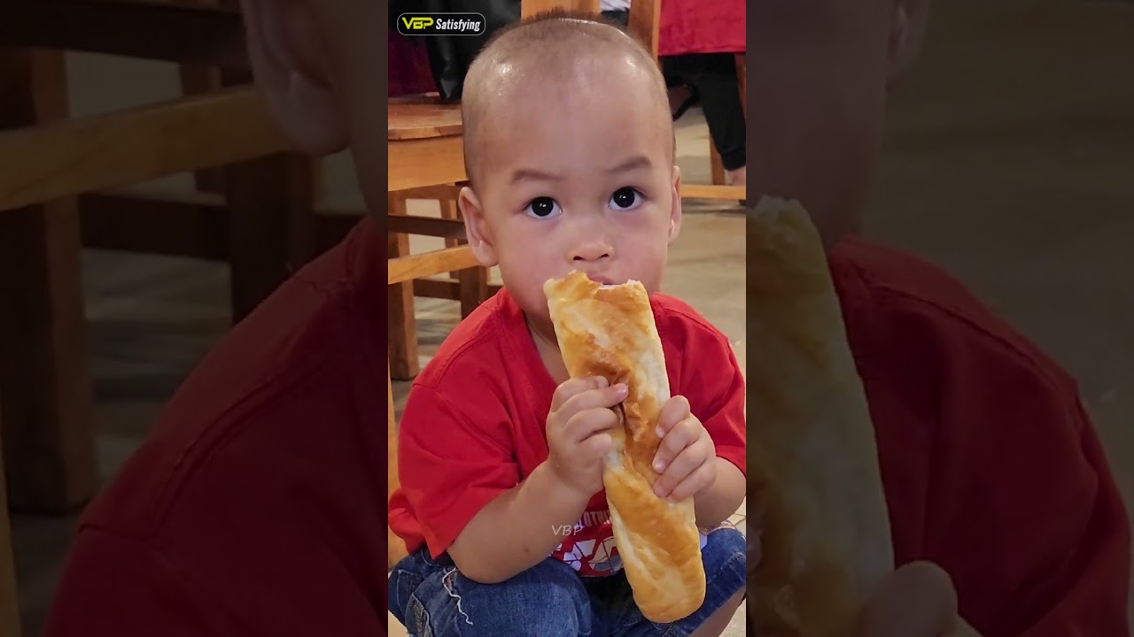 Cute baby eating bread #shorts