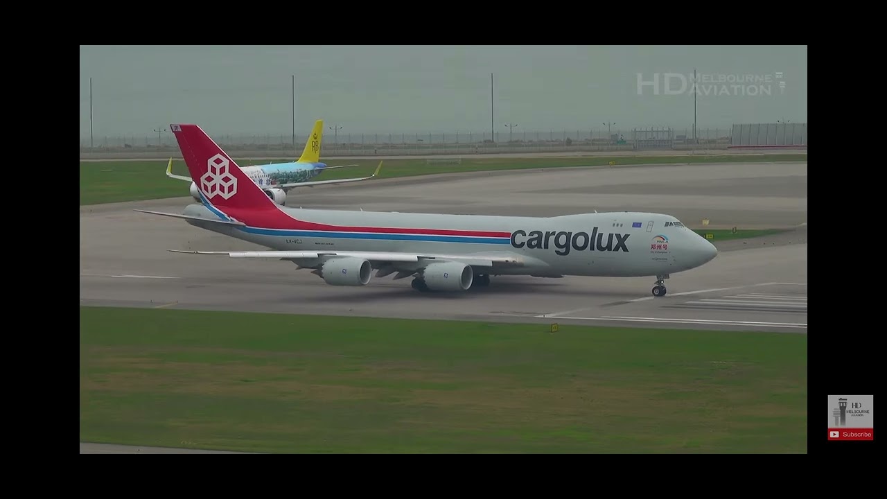 Airplane ✈️ 🛩 🛬 (Flying)