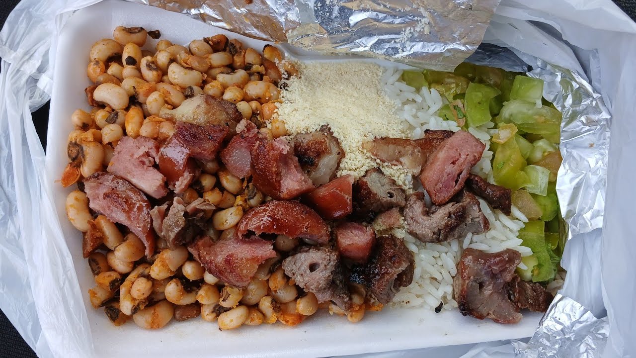 PROVANDO COMIDA DE RUA NO CENTRO DE ILHÉUS BA 