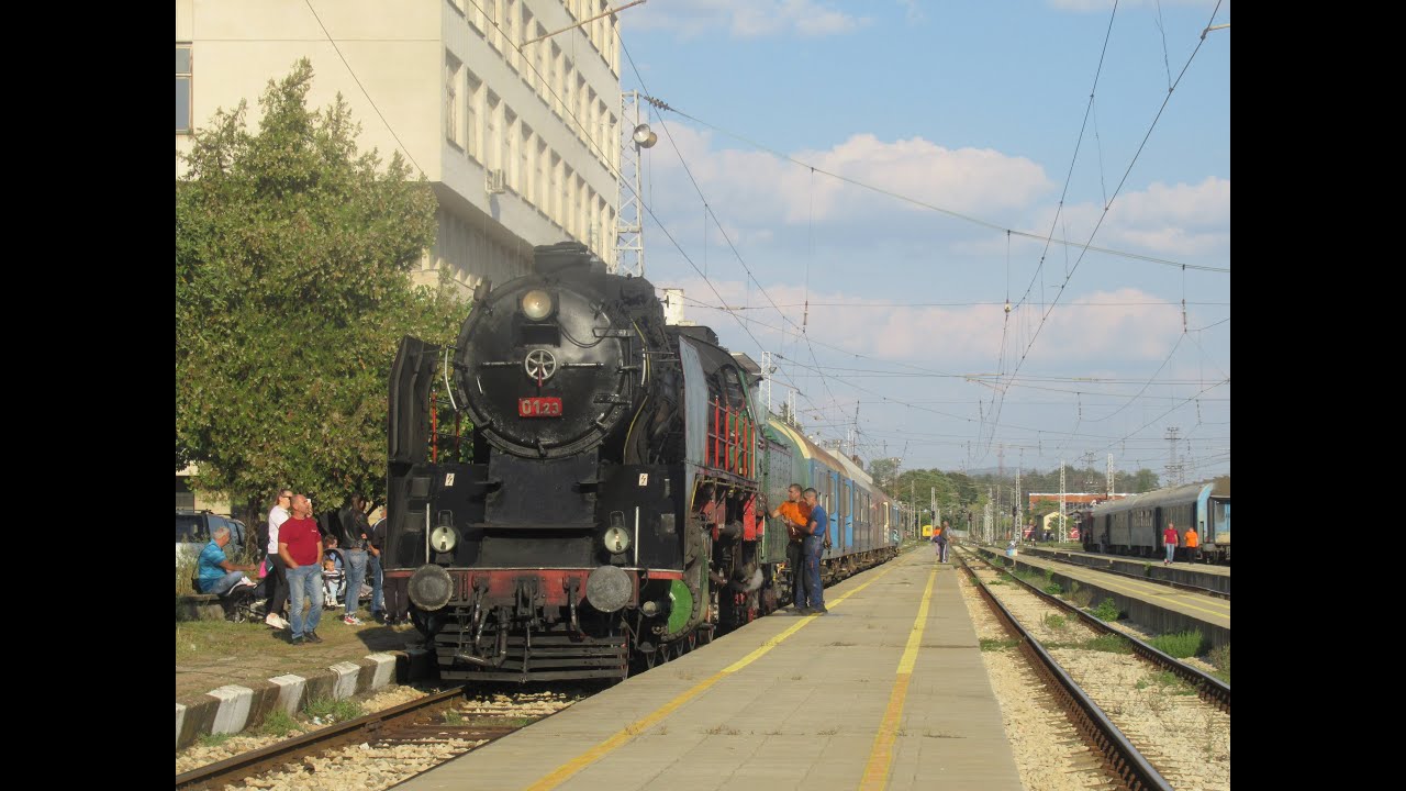 Парен локомотив 01.23 с атракционен влак София - Враца / Steam Locomotive 01.23 from Sofia to Vratsa
