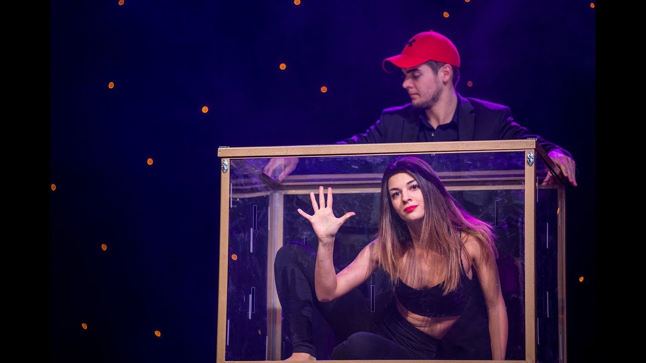 Nagy Jonathan Bűvész - Excalibur Illusion 2019