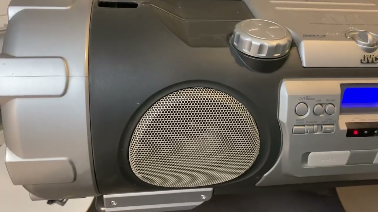 JVC RV-NB20B Boombox