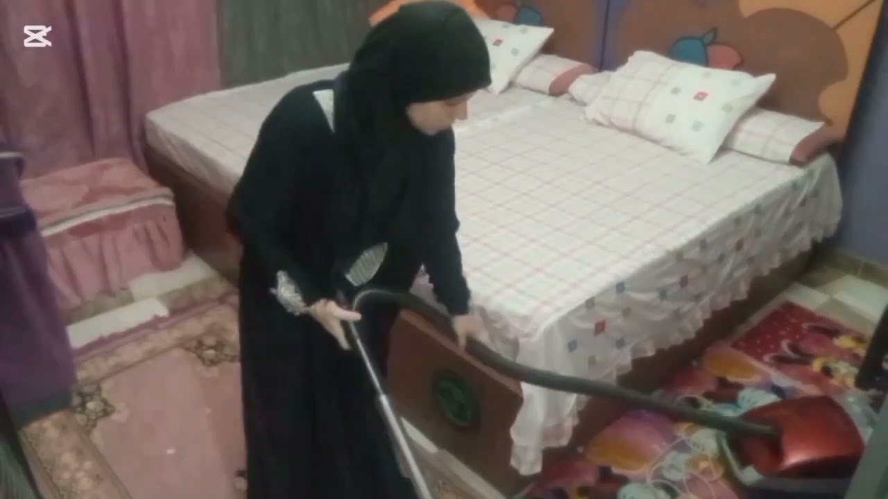 اللهم ارزقني فرحه تدمع لها عيني ويسر وبها قلبى يارب 🤲