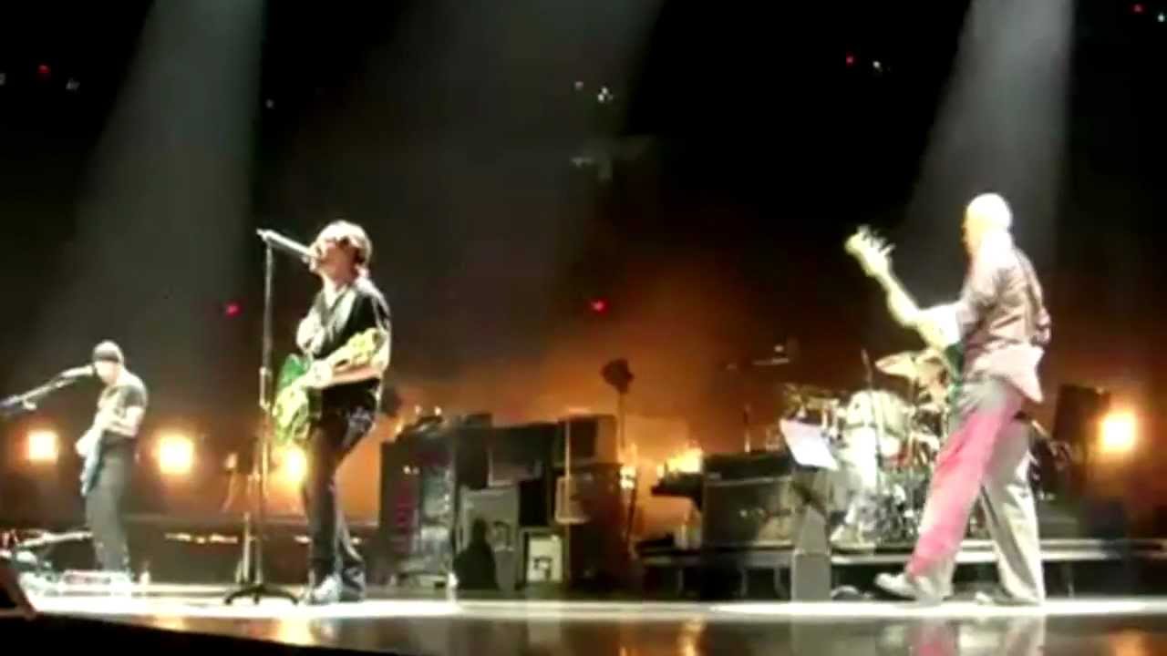 U2 Instant Karma / Happy Xmas (Vertigo Tour Live From Portland) [Multicam Made By Mek]
