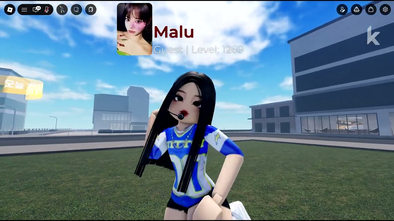 Attetion-New jeans | dance kover | roblox KOYA