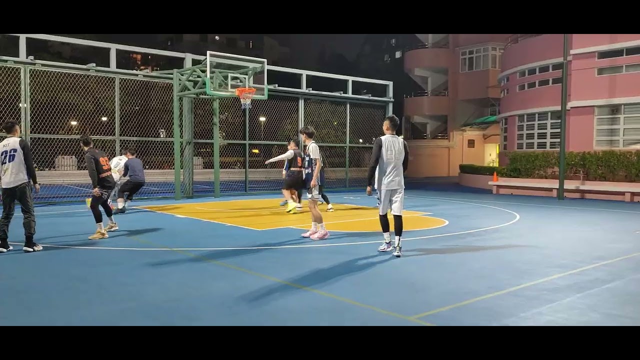 慢爸先進（白）VS  奧達馬（黑）友誼賽